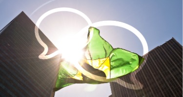 Brazilian flag with finance buildings and two text bubbles