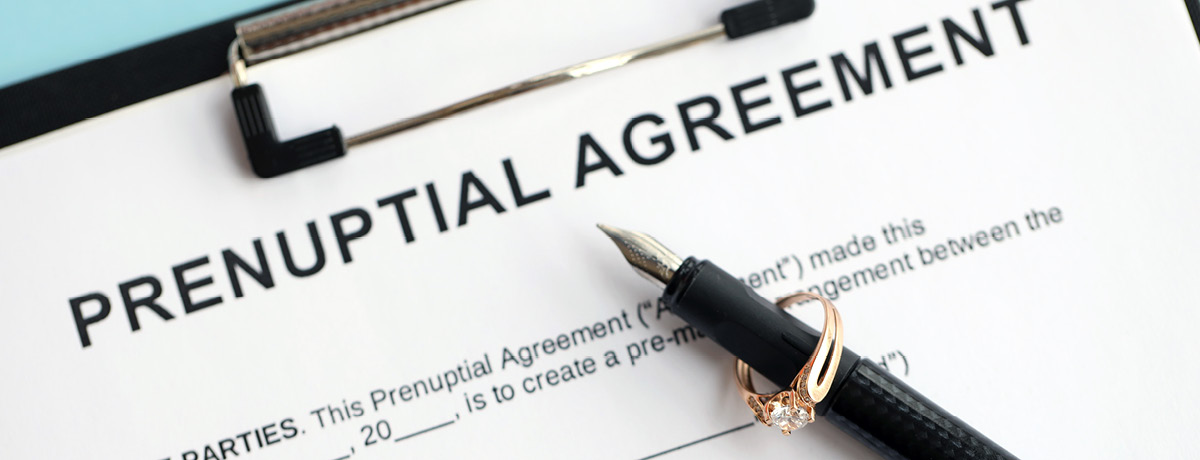 Prenuptial agreement with pen