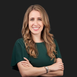 Lian De La Riva