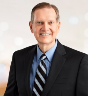 Robert E. Luxen