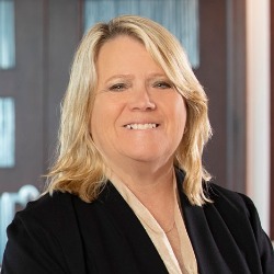 Hall Estill Announces Elaine R. Turner's Election to Executive Committee&nbsp;  