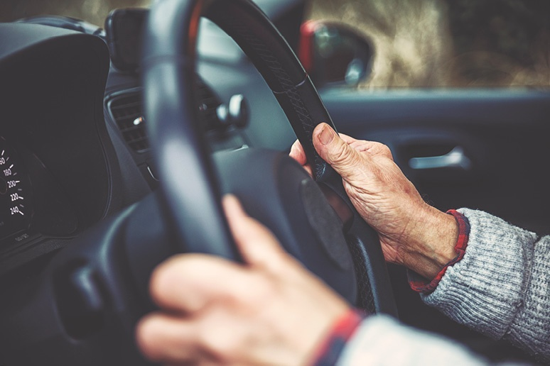 Is It Time for Your Elderly Loved One to Stop Driving?